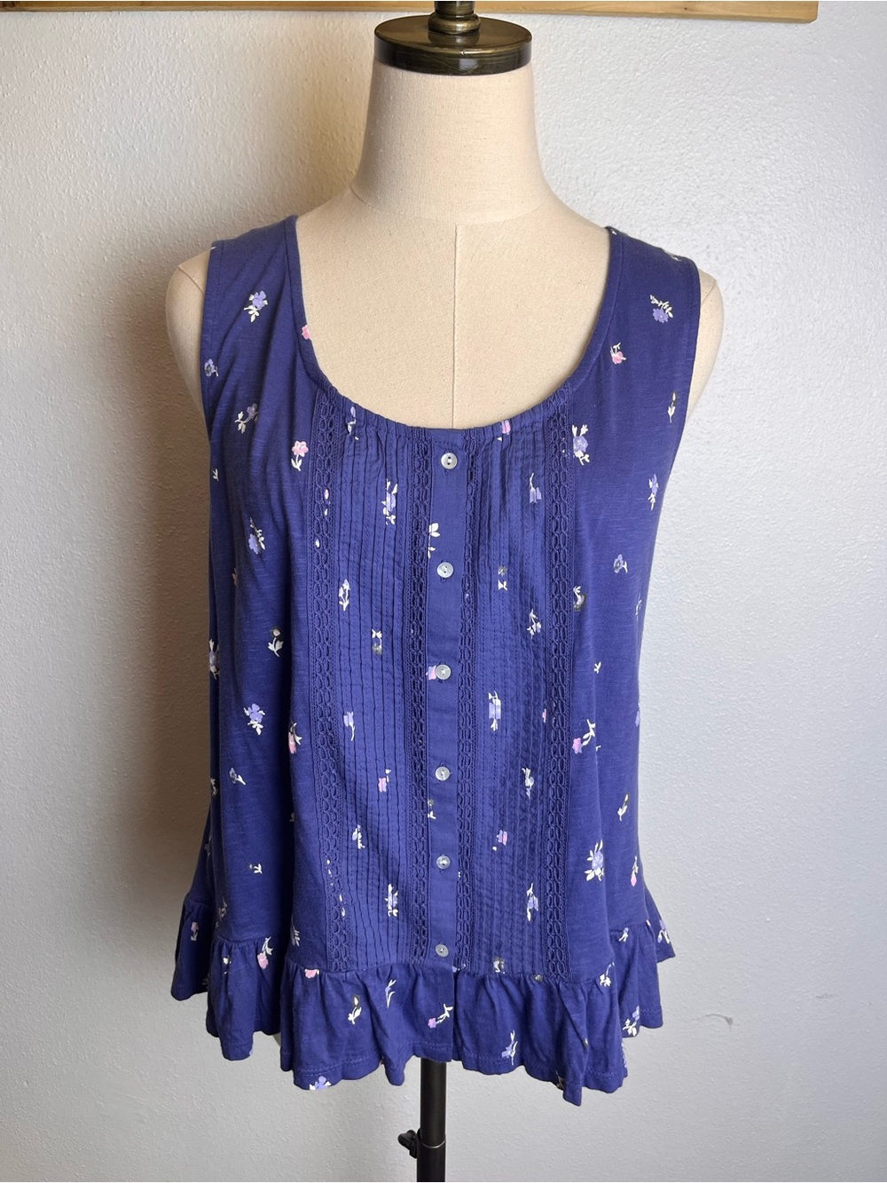 Lucky Brand Blue Purple Floral Button-Front Ruffle Hem Tank 100% Cotton